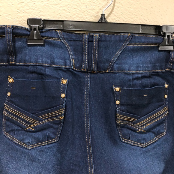 Bella High-Rise Skinny Ankle Jeans - Picture 5 of 11